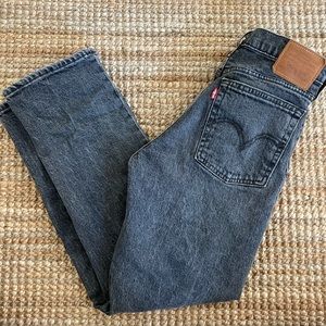 Levi’s Wedgie Straight